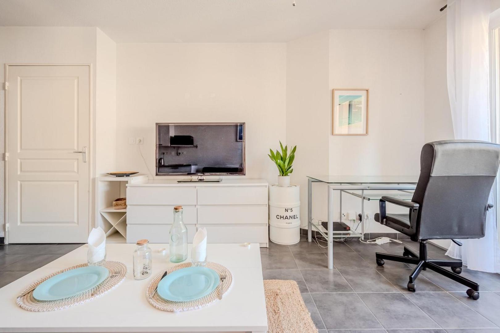 Le Neroli T2 Dernier Etage Avec Terrasse Et Garage Apartment Toulon Bagian luar foto