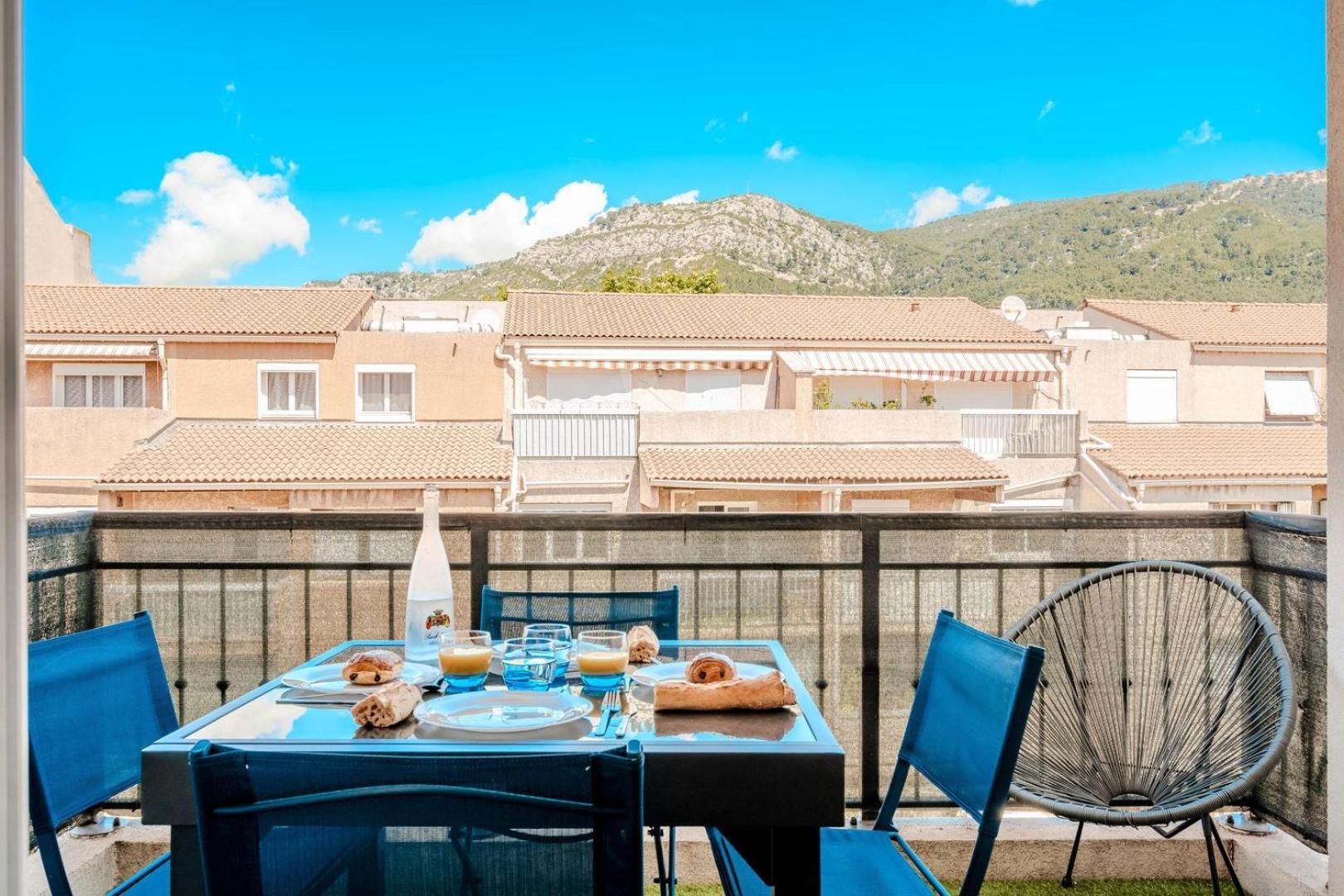 Le Neroli T2 Dernier Etage Avec Terrasse Et Garage Apartment Toulon Bagian luar foto